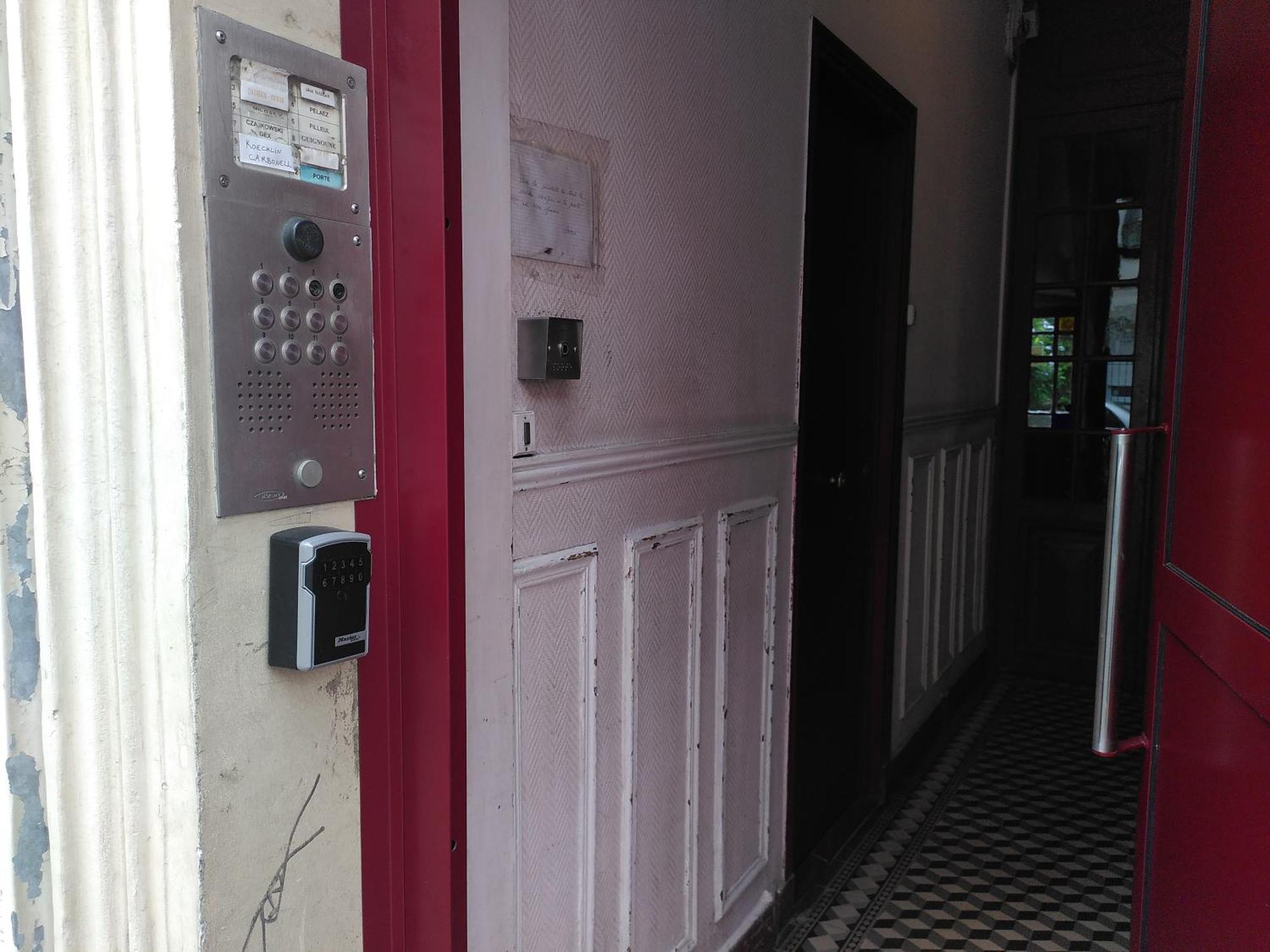 Little Studio In Paris Saint-Ouen  Zewnętrze zdjęcie